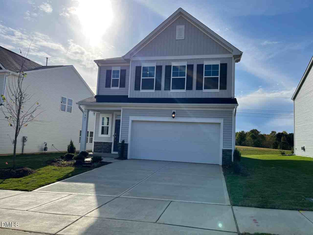 941 Glowing Star Lane - Photo 3 of 39