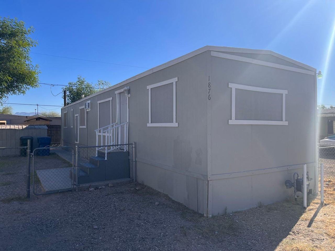 1876 Hualapai Drive - Photo 3 of 11