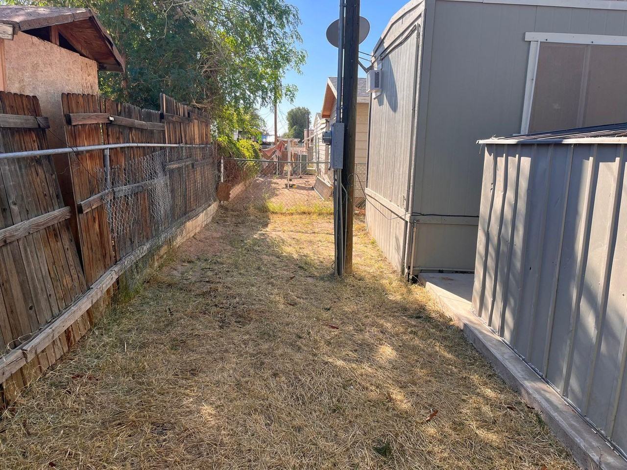 1876 Hualapai Drive - Photo 5 of 11