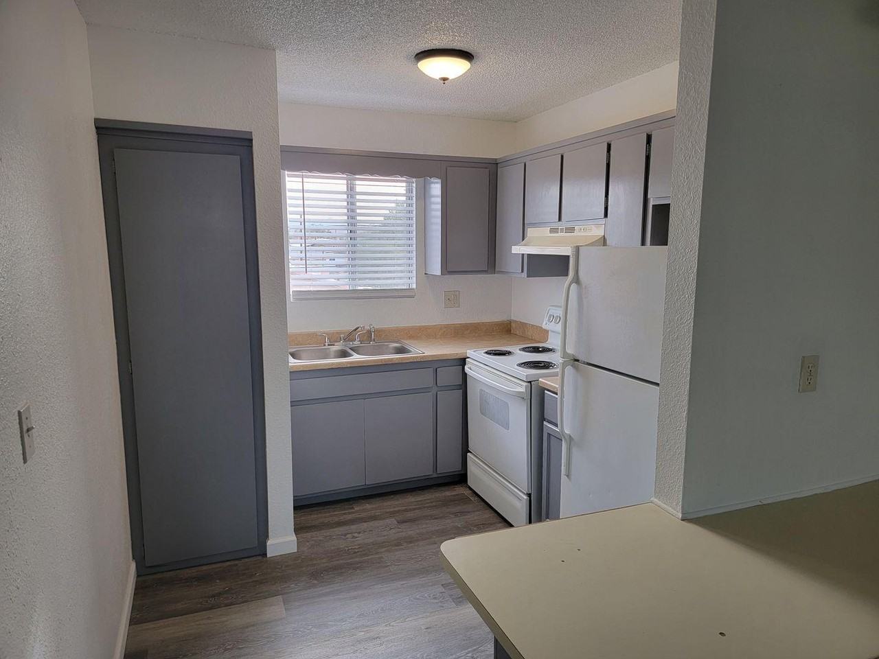 2140 Riviera Blvd #4 - Photo 3 of 9