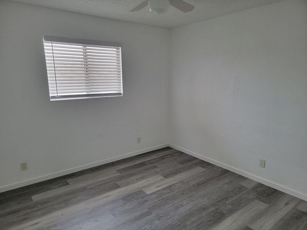 2140 Riviera Blvd #4 - Photo 5 of 9