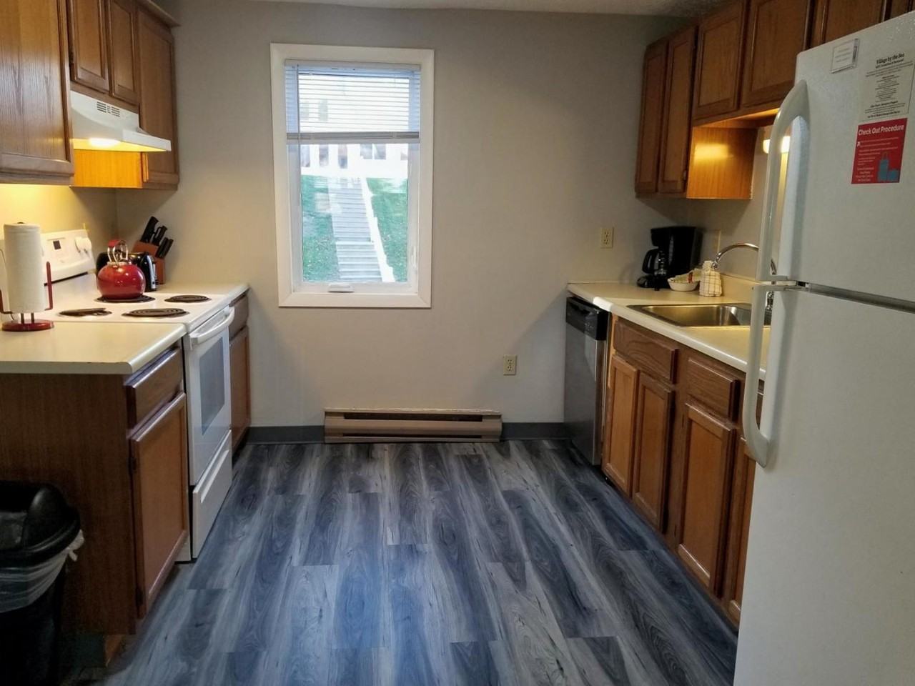 1373 Post Rd #6D - Photo 5 of 15