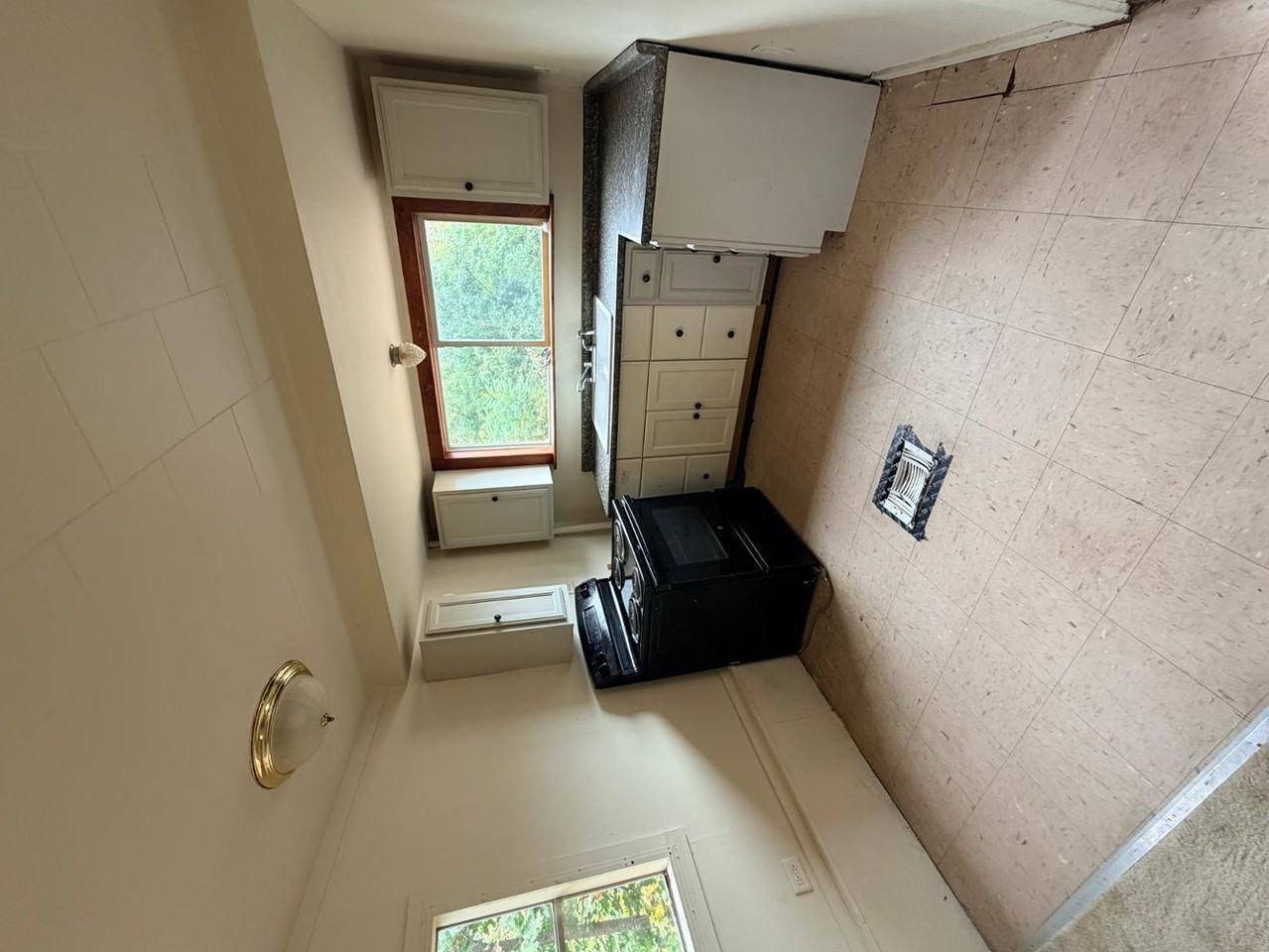 6 Stewart Dr - Photo 2 of 5