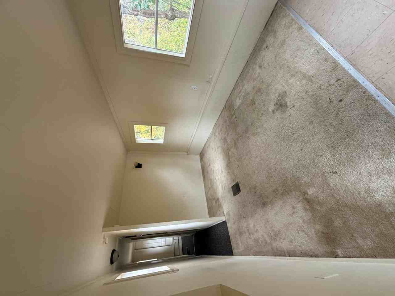 6 Stewart Dr - Photo 3 of 5