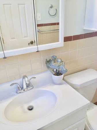 508 Julius Ave #211 - Photo 6 of 12