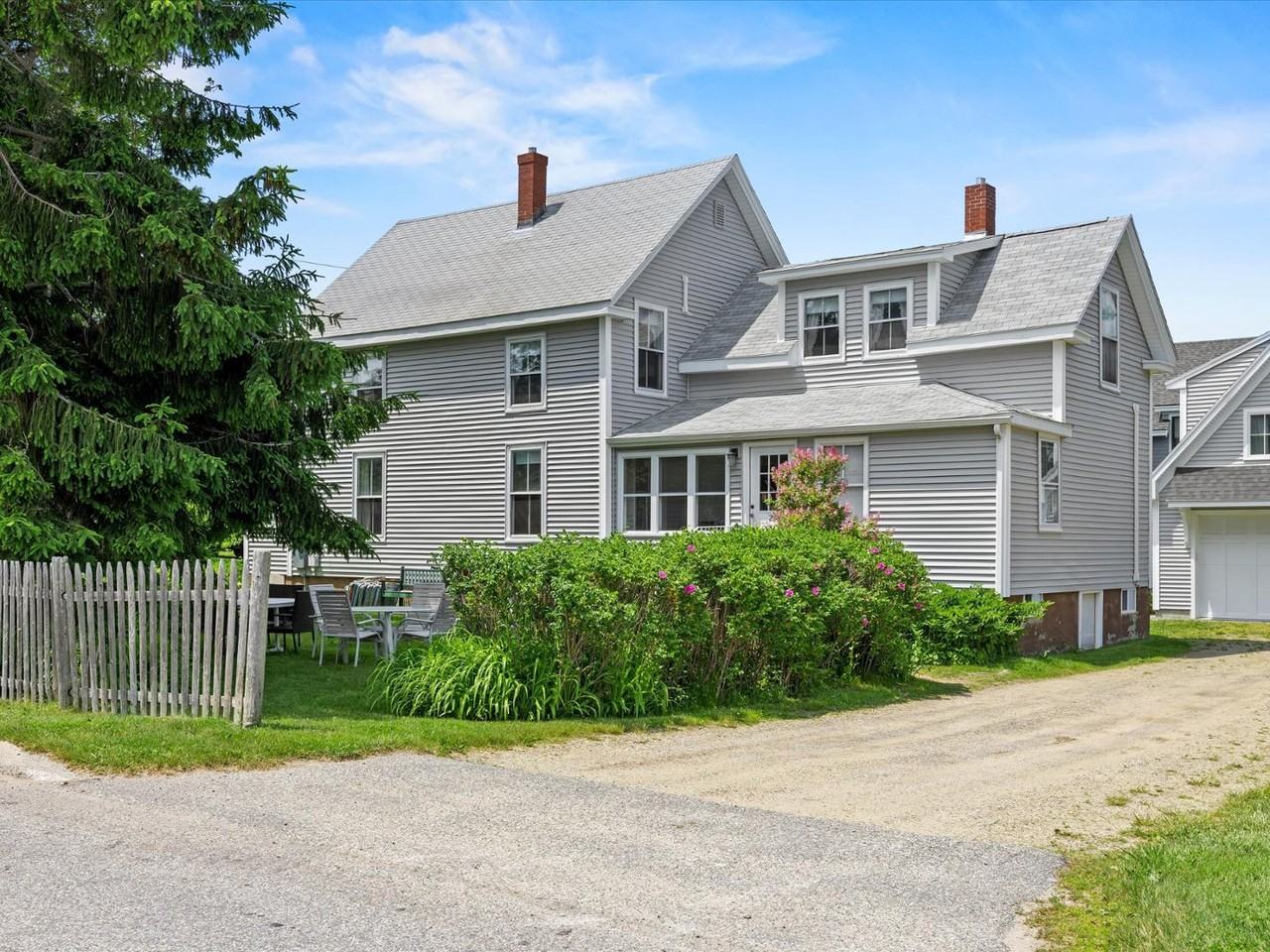 29 Greenwood Ave - Photo 2 of 25