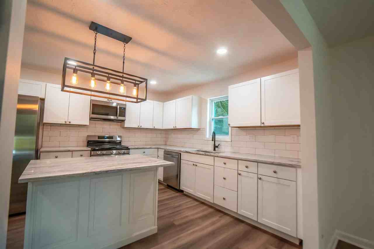 11332 Bells Ferry Rd - Photo 3 of 11