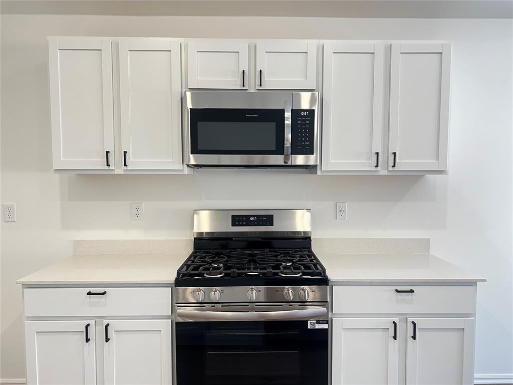 3433 Little Creek Dr - Photo 4 of 27