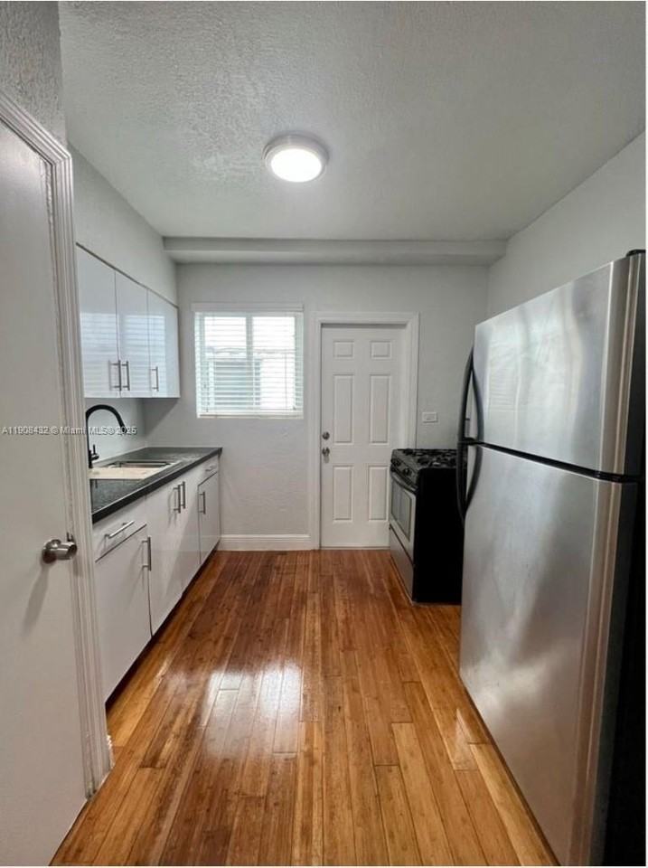 7315 Carlyle Ave #10 - Photo 4 of 9