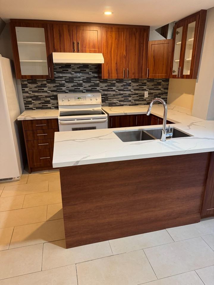 6 Laidlaw Ave - Photo 2 of 9