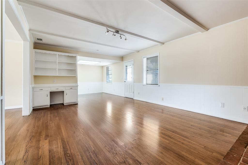 10529 Yorkford Drive - Photo 3 of 12