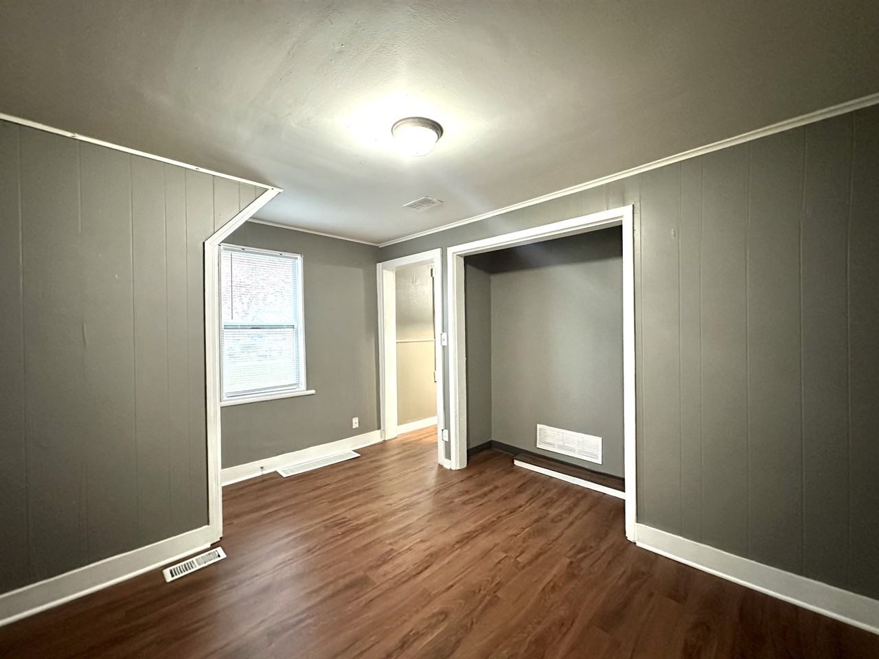 60 Poplar Ave - Photo 3 of 9