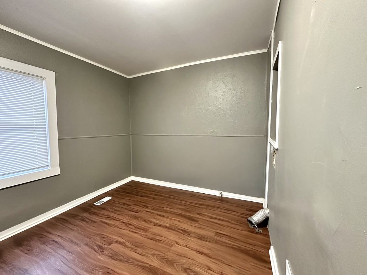 60 Poplar Ave - Photo 6 of 9