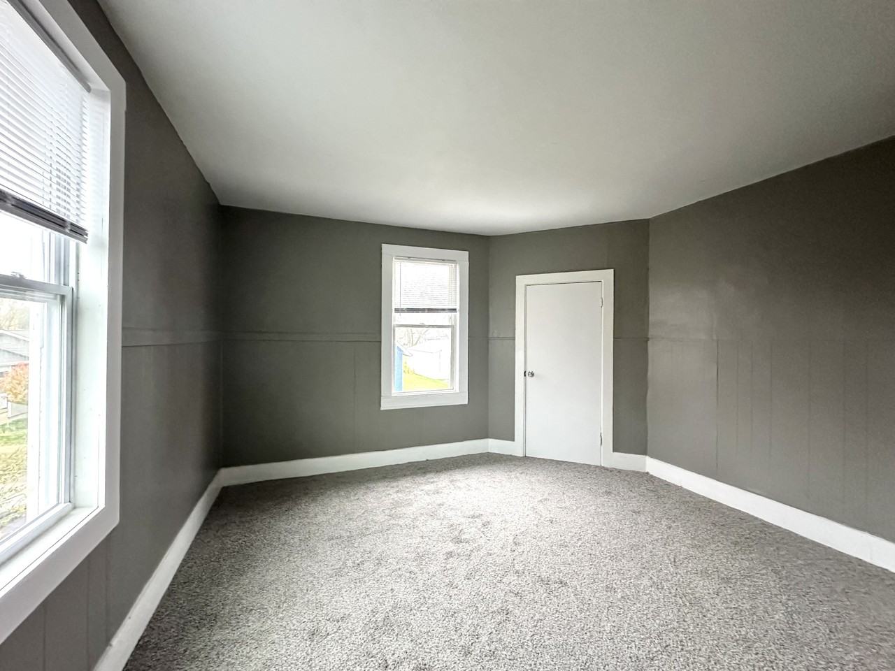 60 Poplar Ave - Photo 5 of 9