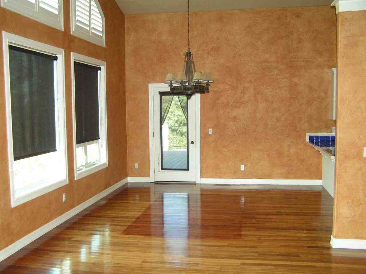 140 S Crestview Ter - Photo 3 of 15