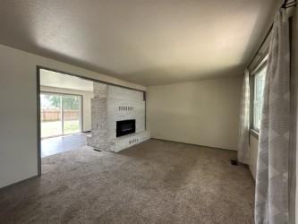 6 Glacier St - Photo 4 of 16