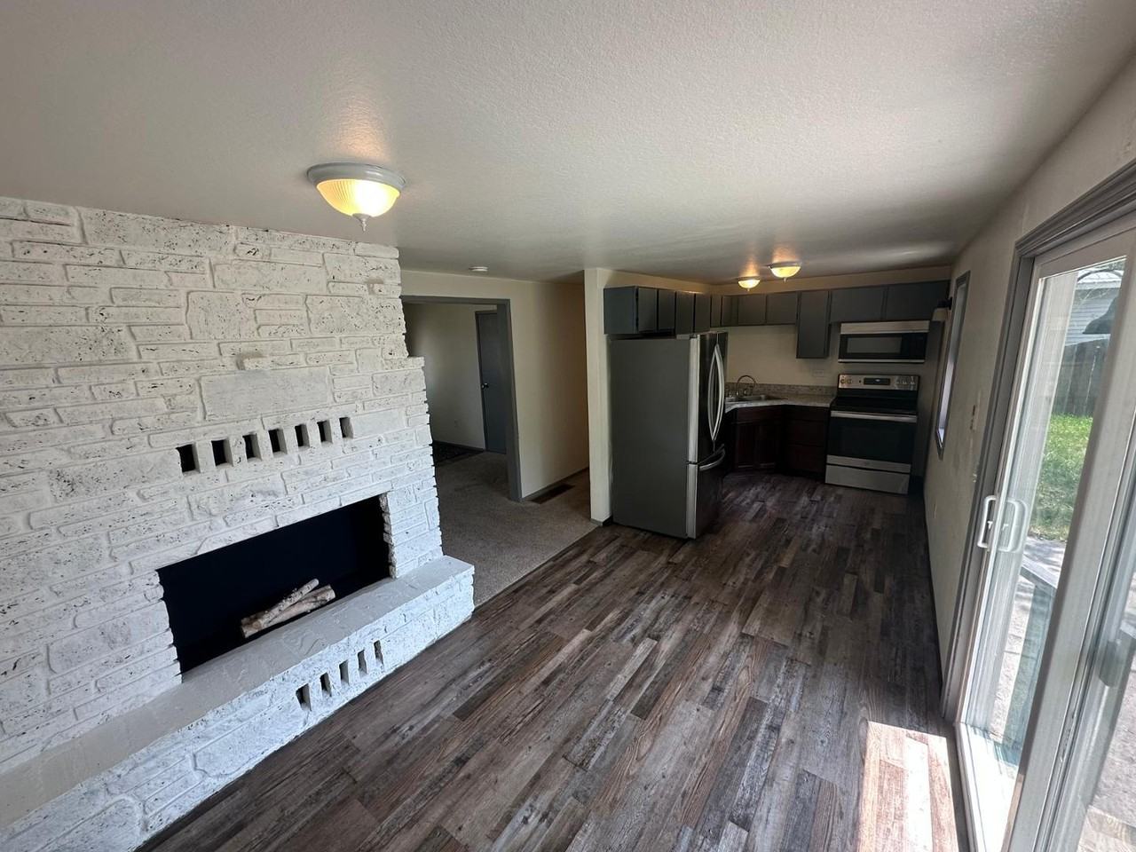 6 Glacier St - Photo 7 of 16