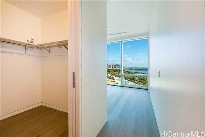 1118 Ala Moana Blvd #1102 - Photo 3 of 20