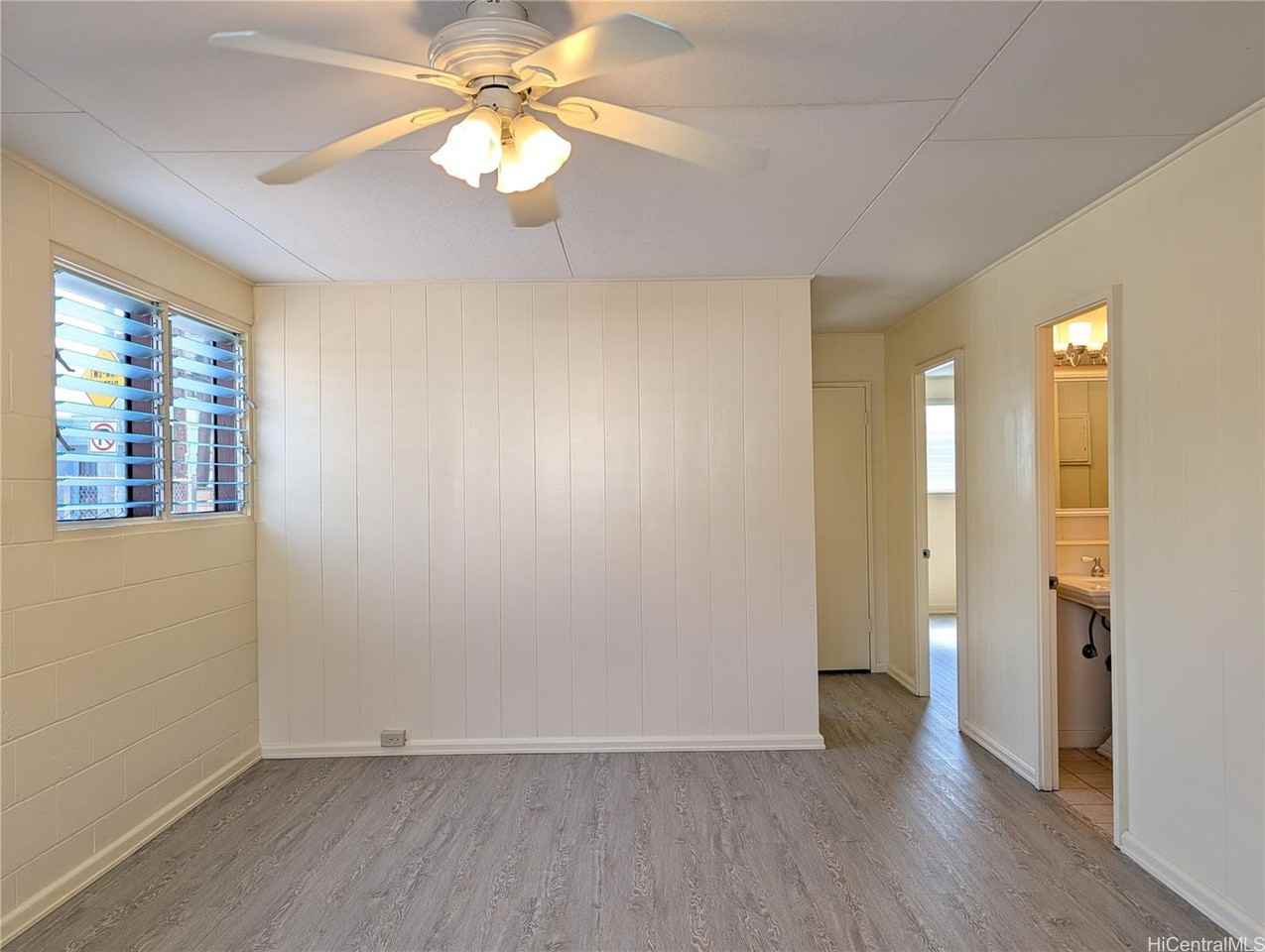 1267 Rycroft St - Photo 6 of 21