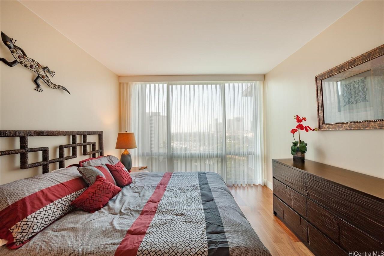 1551 Ala Wai Blvd #1005 - Photo 7 of 16