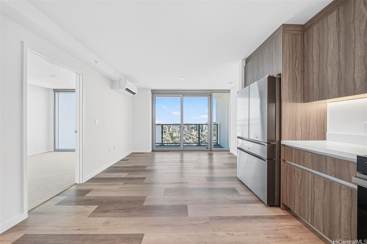 1500 Rycroft St #4103R - Photo 2 of 25