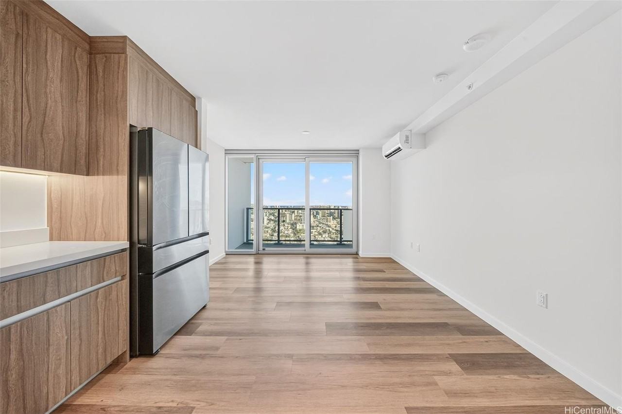 1500 Rycroft St #4305R - Photo 2 of 21