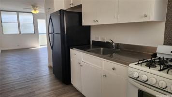 featured image of 711 Makaleka Ave #G