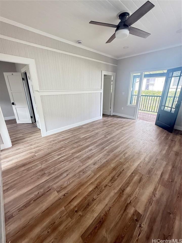 35 S Kuakini St #E - Photo 2 of 11