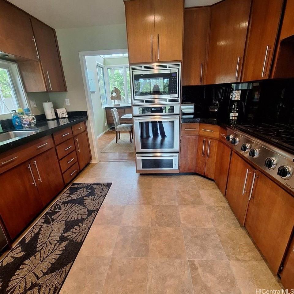 141 Mokumanu Dr - Photo 4 of 15