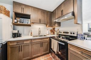 featured image of 95-61 Waikalani Dr #D903