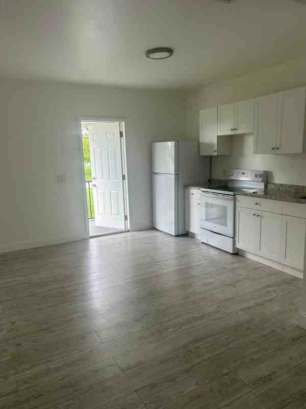 3890 Lakewood Rd ##3 - Photo 2 of 11