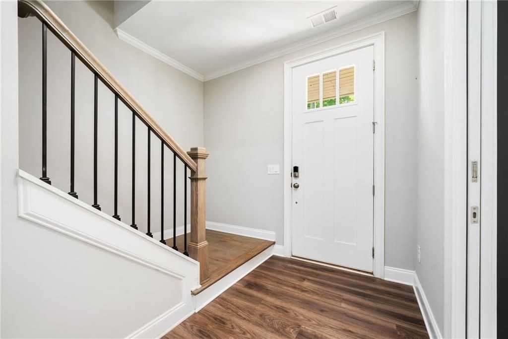 2357 Rover Ct - Photo 7 of 34