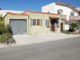 featured image of 141 Burbank Ave