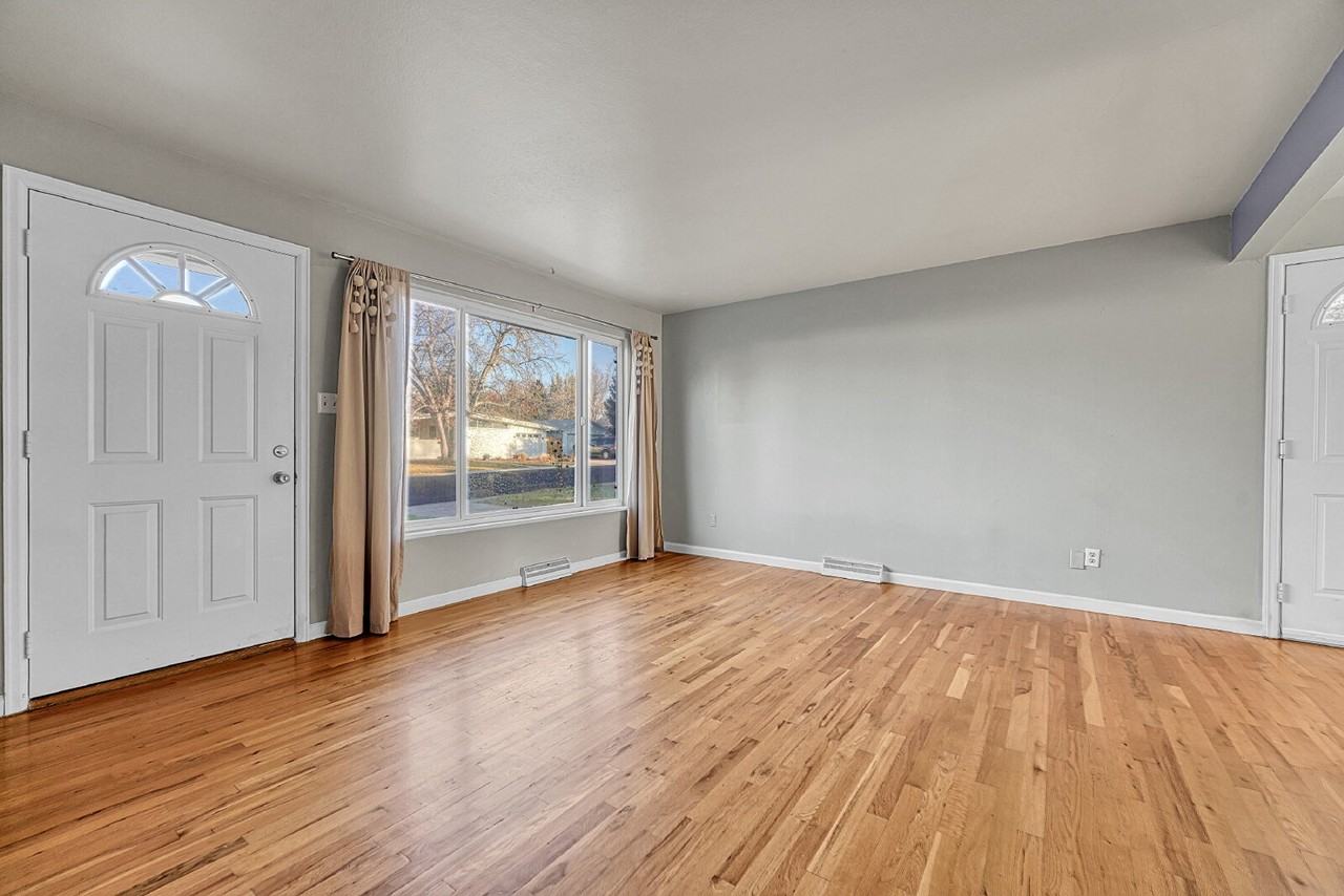 6941 S Ash Cir - Photo 4 of 42