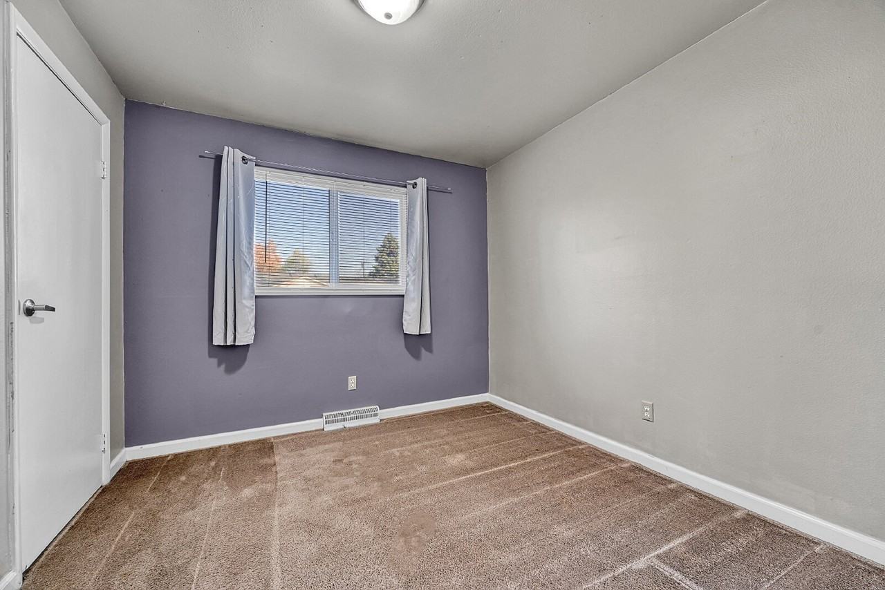 6941 S Ash Cir - Photo 6 of 42