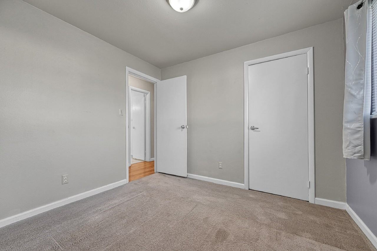 6941 S Ash Cir - Photo 7 of 42