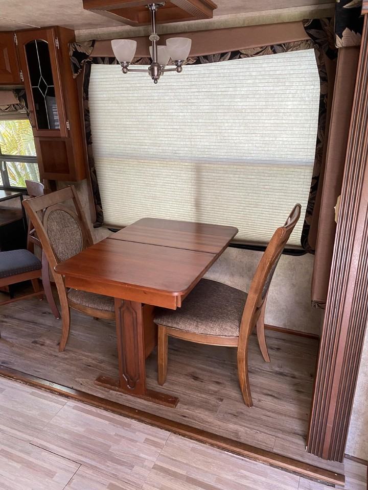 6124 Parkway E - Photo 4 of 16