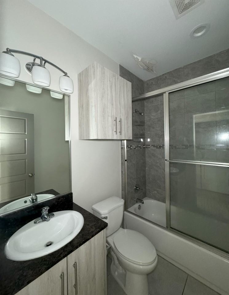 2001 Garden Ridge Dr #1 - Photo 6 of 8