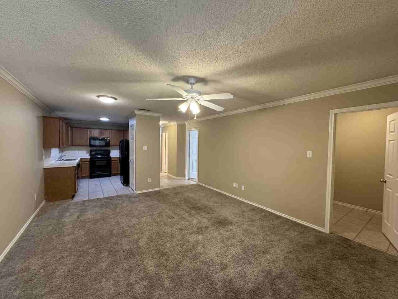 802 North Englewood Avenue - Photo 3 of 12