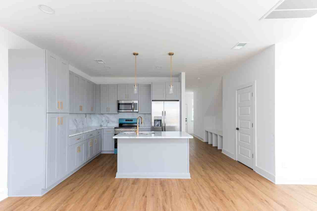 125 High Park Cir - Photo 2 of 50