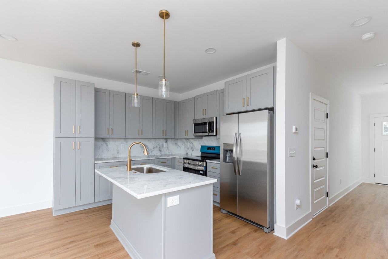 125 High Park Cir - Photo 5 of 50