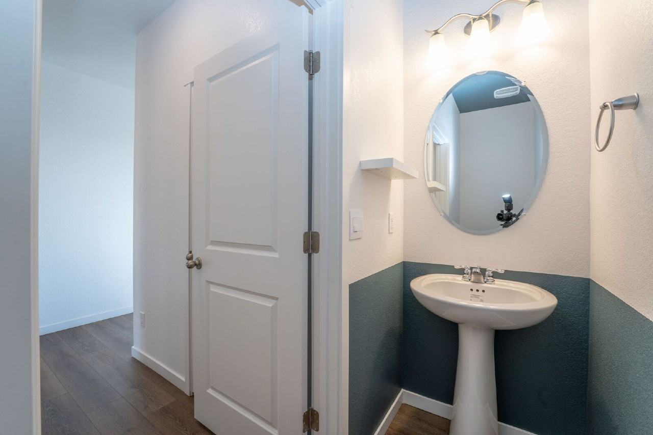 6537 14th St - Photo 5 of 23