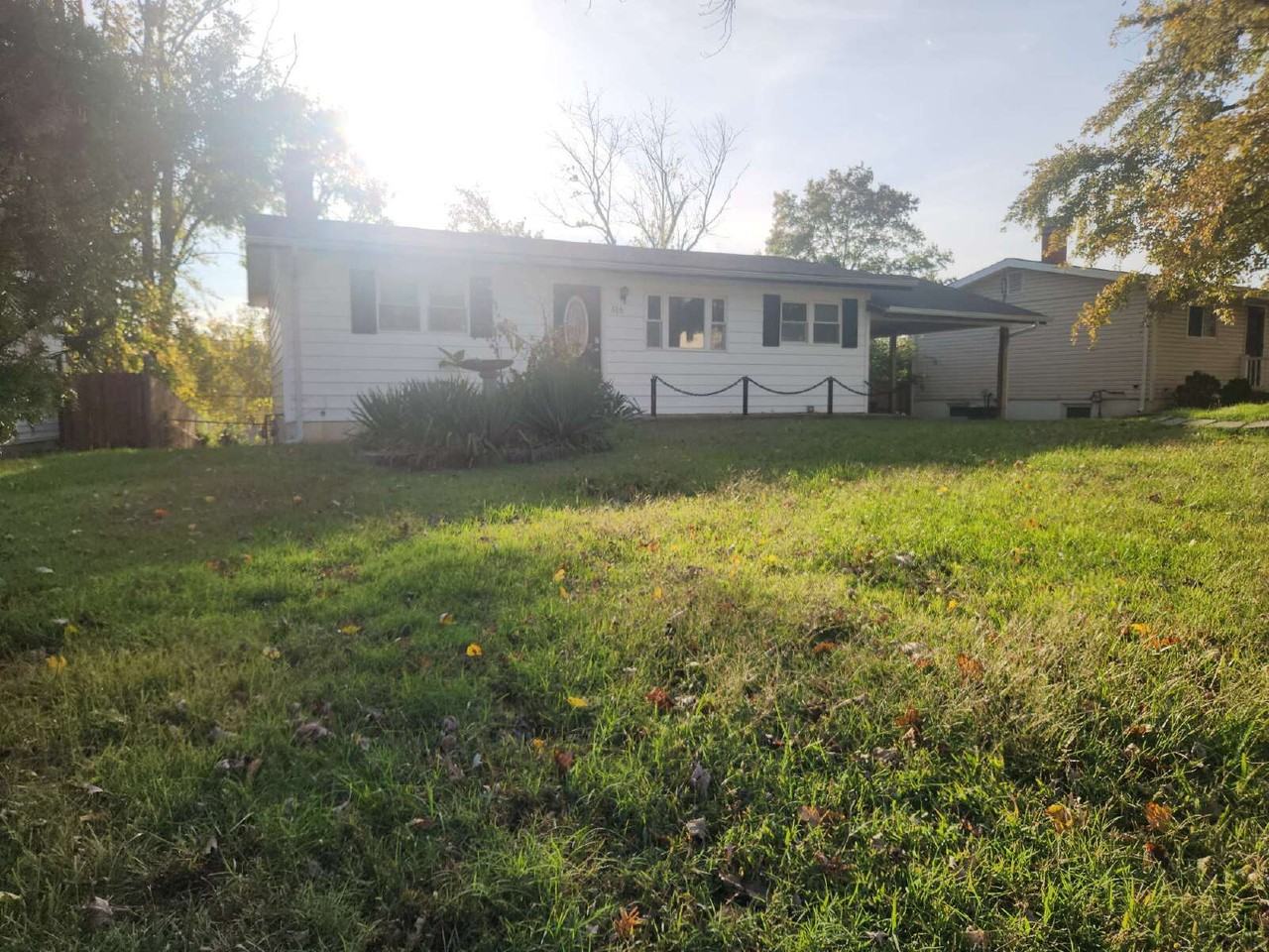 516 Aqua Ridge Dr - Photo 2 of 15