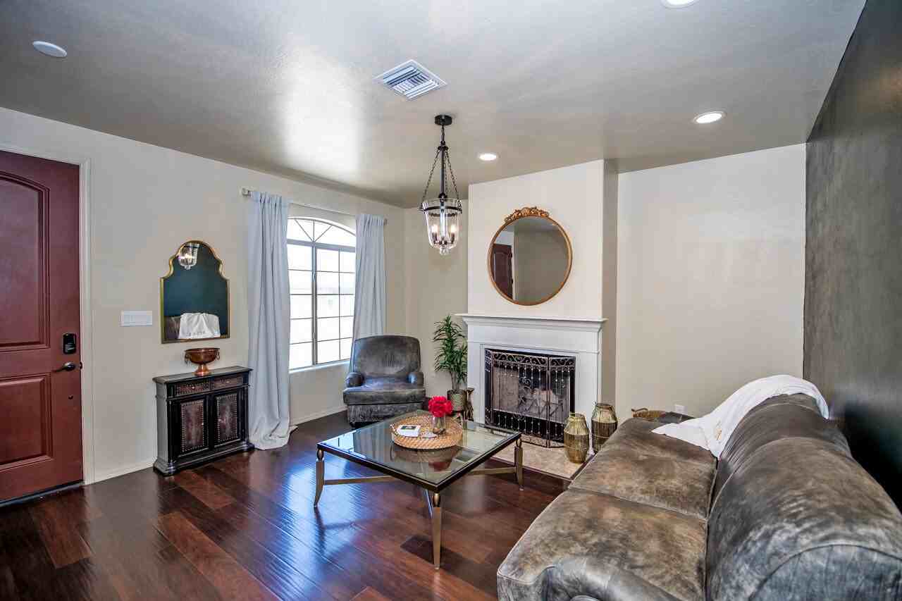 4551 S Agave Ave - Photo 2 of 49