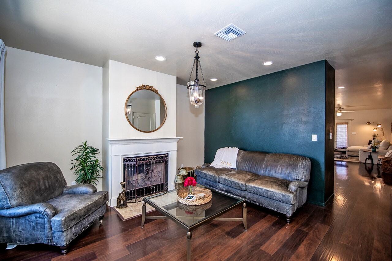 4551 S Agave Ave - Photo 4 of 49