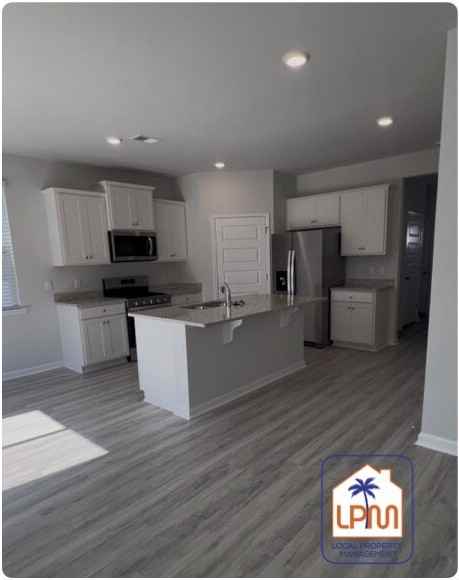 1556 Sanctum Street - Photo 2 of 15