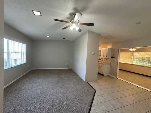 2009 Lakeshore Blvd - Photo 3 of 20