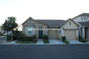 4071 W Peach Tree Ln - Photo 1 of 1
