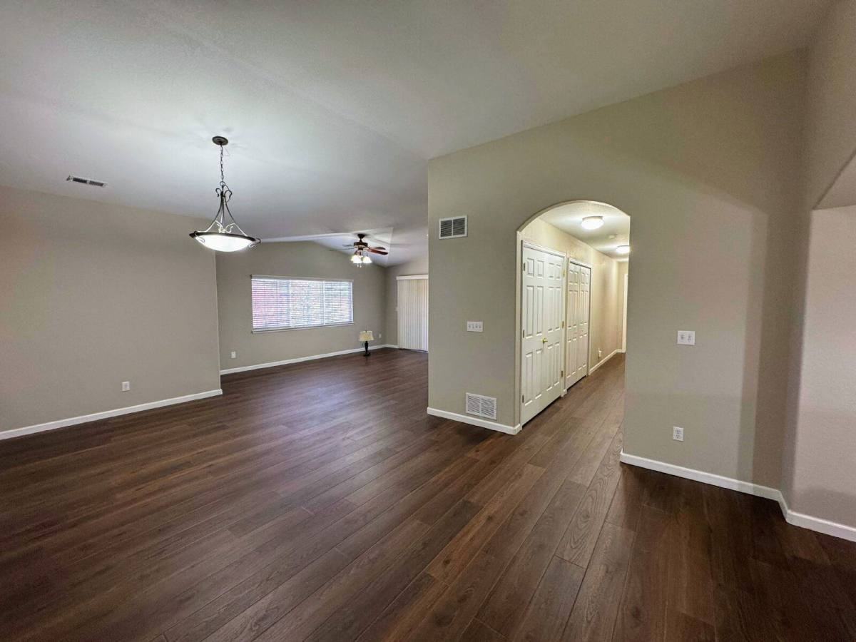 9816 W Freiburg Dr #H - Photo 3 of 10