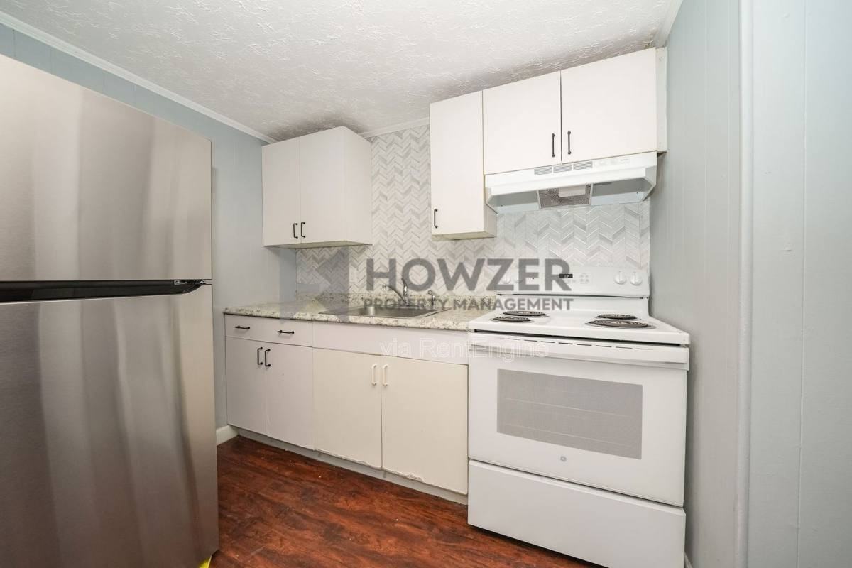 718 Main St #28 - Photo 2 of 10